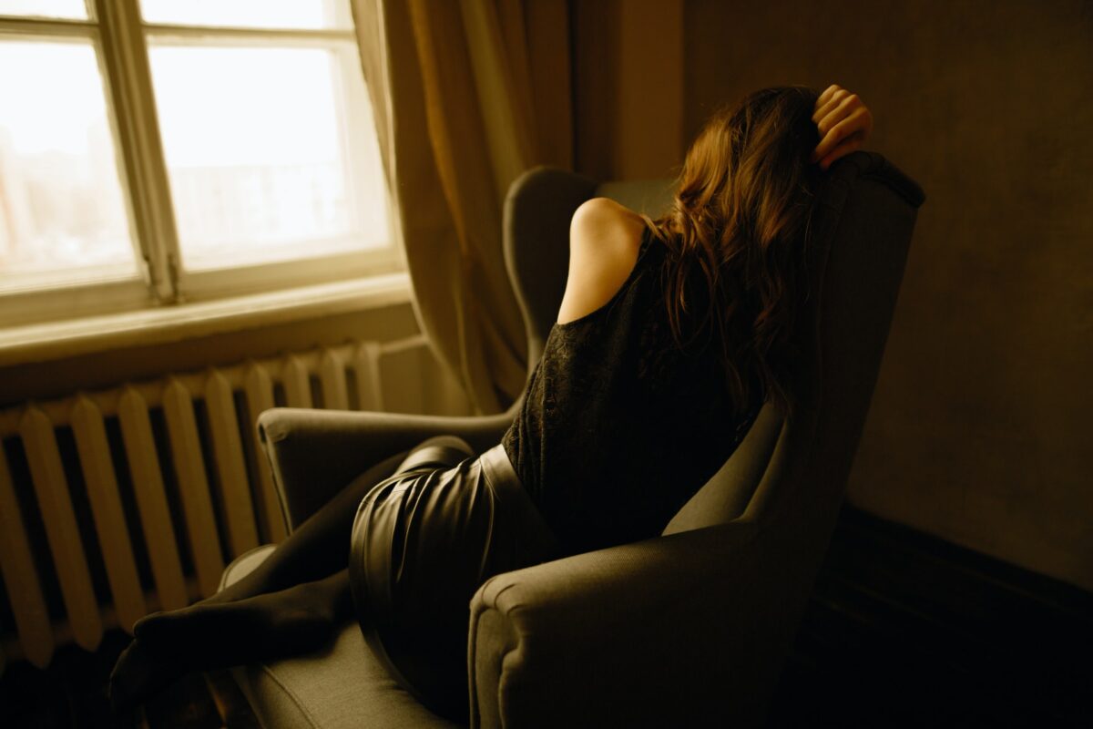 Read more about the article Depresia la femei – Cauze, simptome, forme, cum să-i faci față?