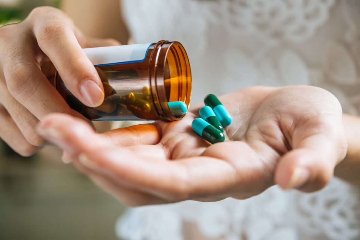 Read more about the article Ce medicamente pot duce la otrăvire dacă le bei fără prescripție medicală