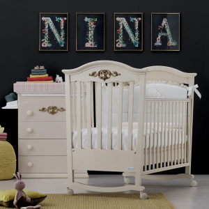 Read more about the article Camera perfectă pentru bebeluşul tău are pătuţul perfect